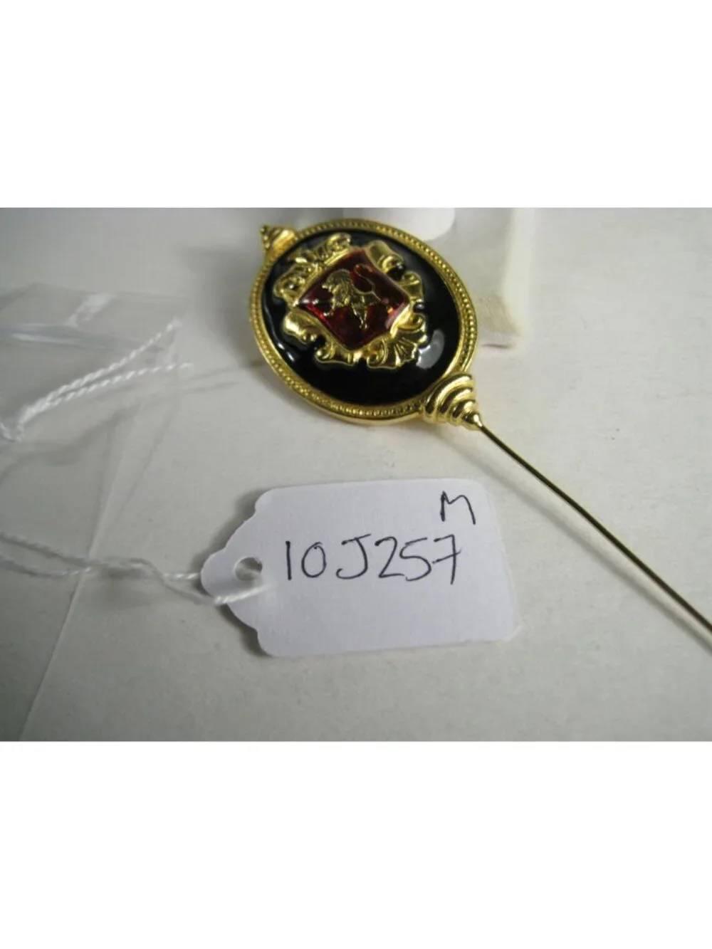 Ben Amun Gold Tone Lion Crest Enamel Stick Pin Vintage 1980s